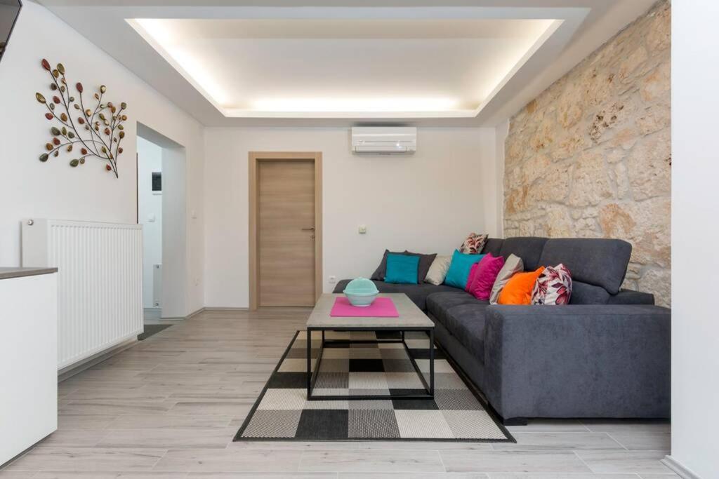 Predivan Novouredeni Apartman U Blizini Mora Banjole Bagian luar foto