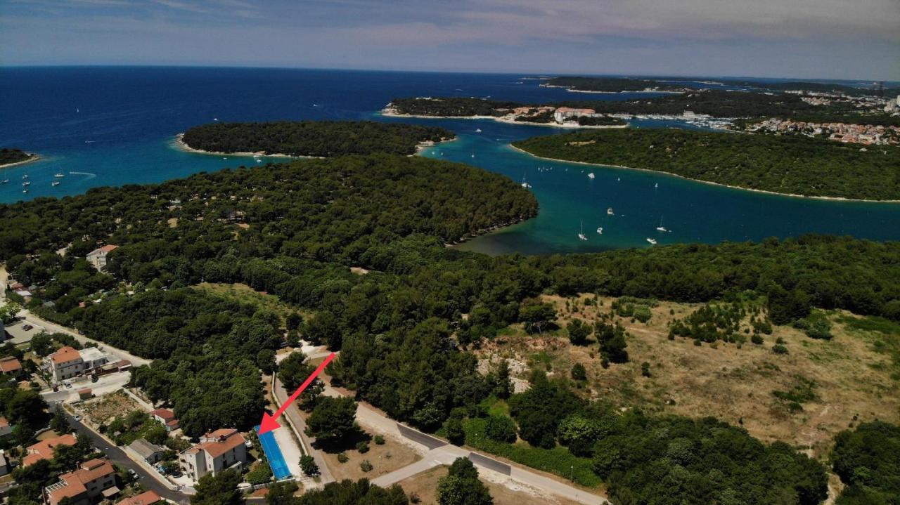 Predivan Novouredeni Apartman U Blizini Mora Banjole Bagian luar foto