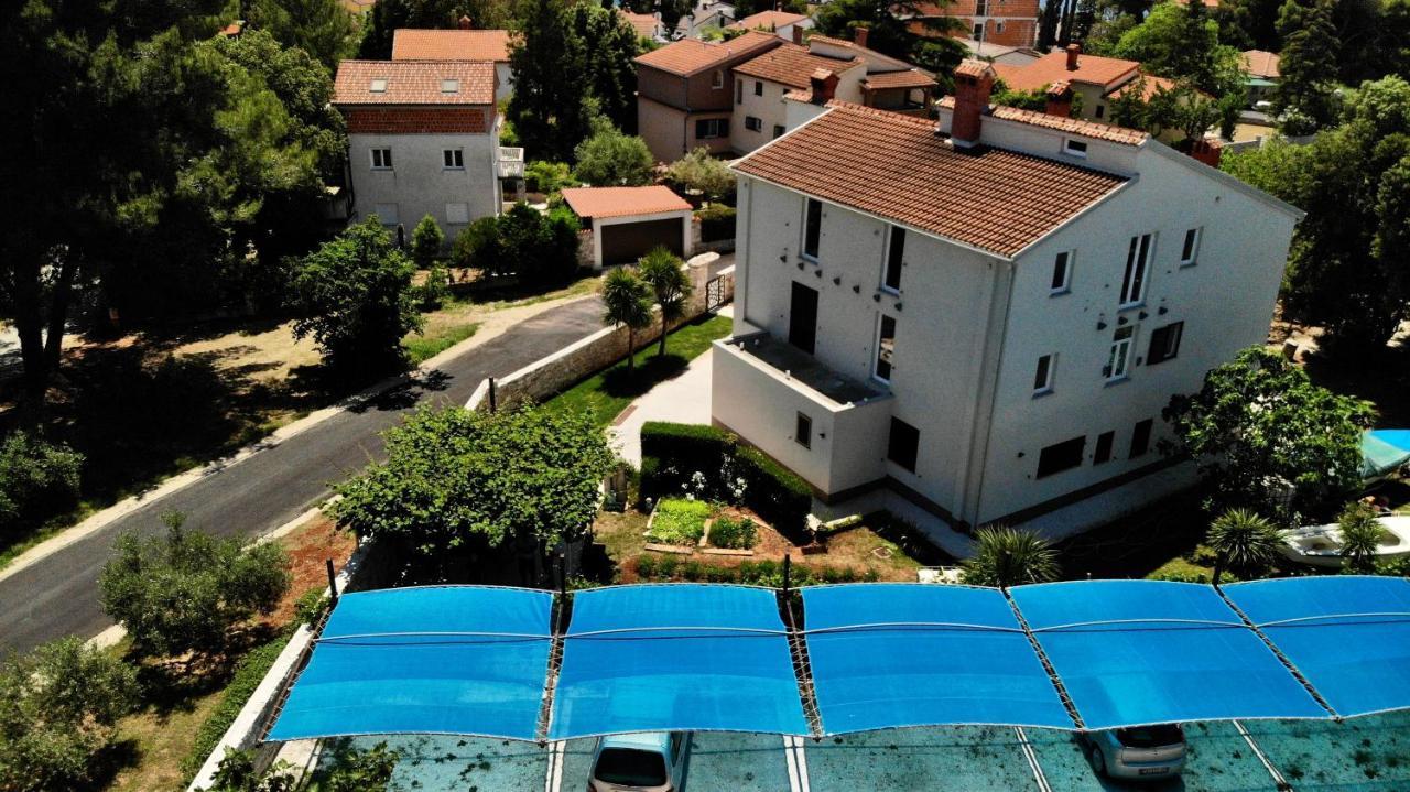 Predivan Novouredeni Apartman U Blizini Mora Banjole Bagian luar foto