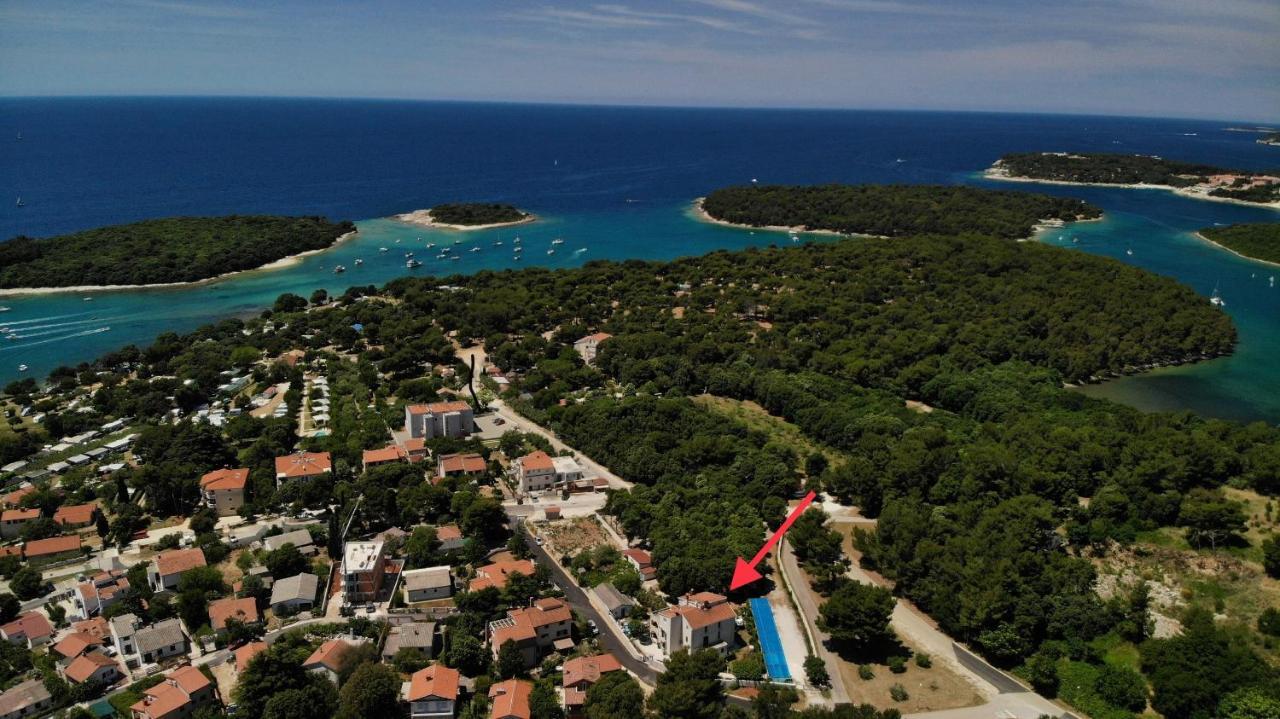 Predivan Novouredeni Apartman U Blizini Mora Banjole Bagian luar foto